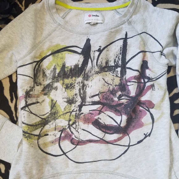 Abstract Graphic Sweater - Picture 5 of 7
